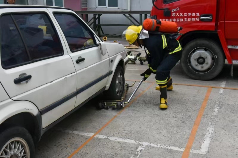 北京順義舉辦2024年消防“自防自救力量”比武競賽(圖1)