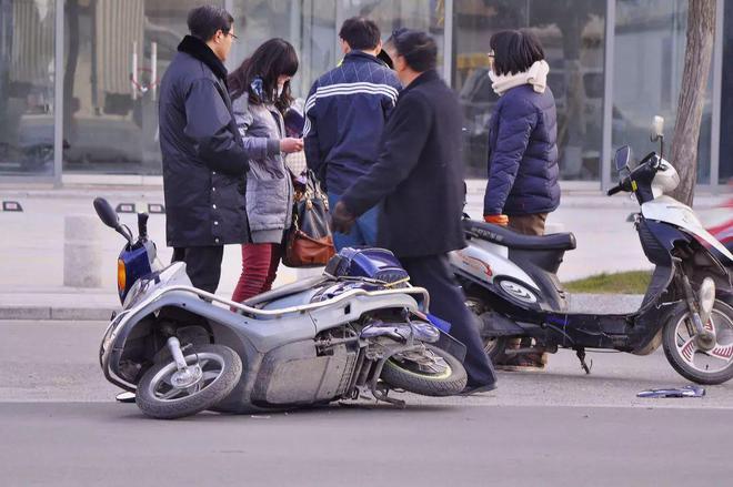 新規(guī)來(lái)了！電動(dòng)車新規(guī)11月起實(shí)施網(wǎng)友：建議電動(dòng)車也要考駕照(圖14)