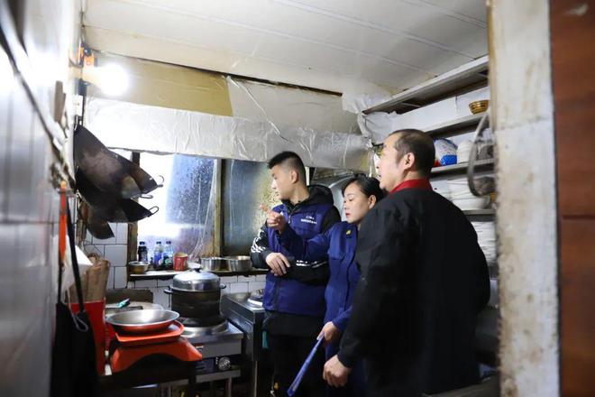 三門峽義馬市：全面開展行業(yè)部門“五個一”助推消防宣傳月(圖8)
