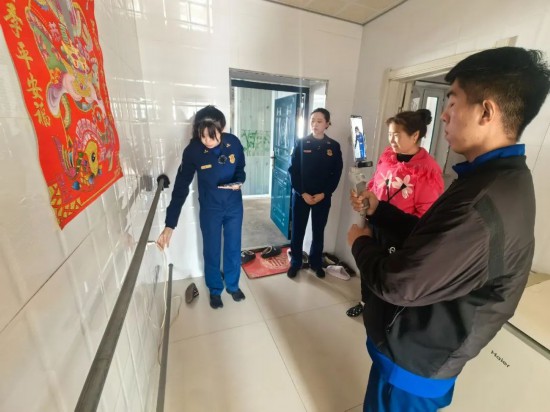 白城市消防救援支隊(duì)開(kāi)展農(nóng)村消防安全直播宣傳活動(dòng)(圖4)