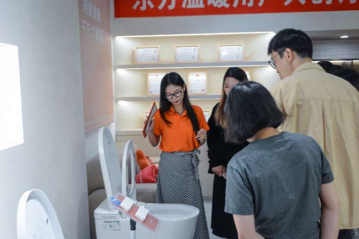 東方溫暖舉辦智能馬桶用戶共創(chuàng)會開啟創(chuàng)新發(fā)展征程(圖3)