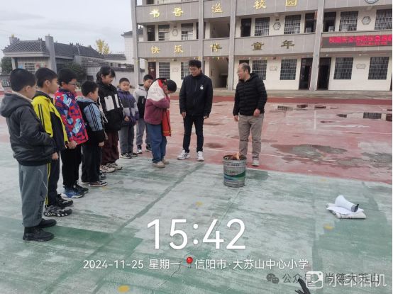 以“演”助防 防患未“燃” 光山縣大蘇山中心學(xué)校舉行消防應(yīng)急疏散演練(圖7)