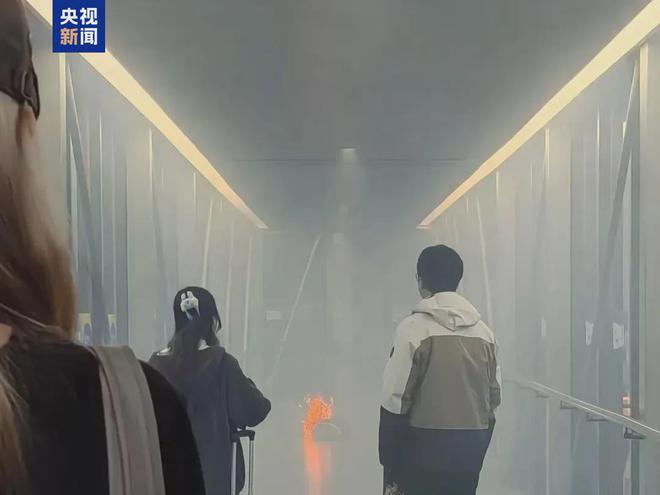 3U8925航班突發(fā)意外緊急備降！又是這個原因此前虹橋機場也曾出現(xiàn)驚險一幕(圖2)