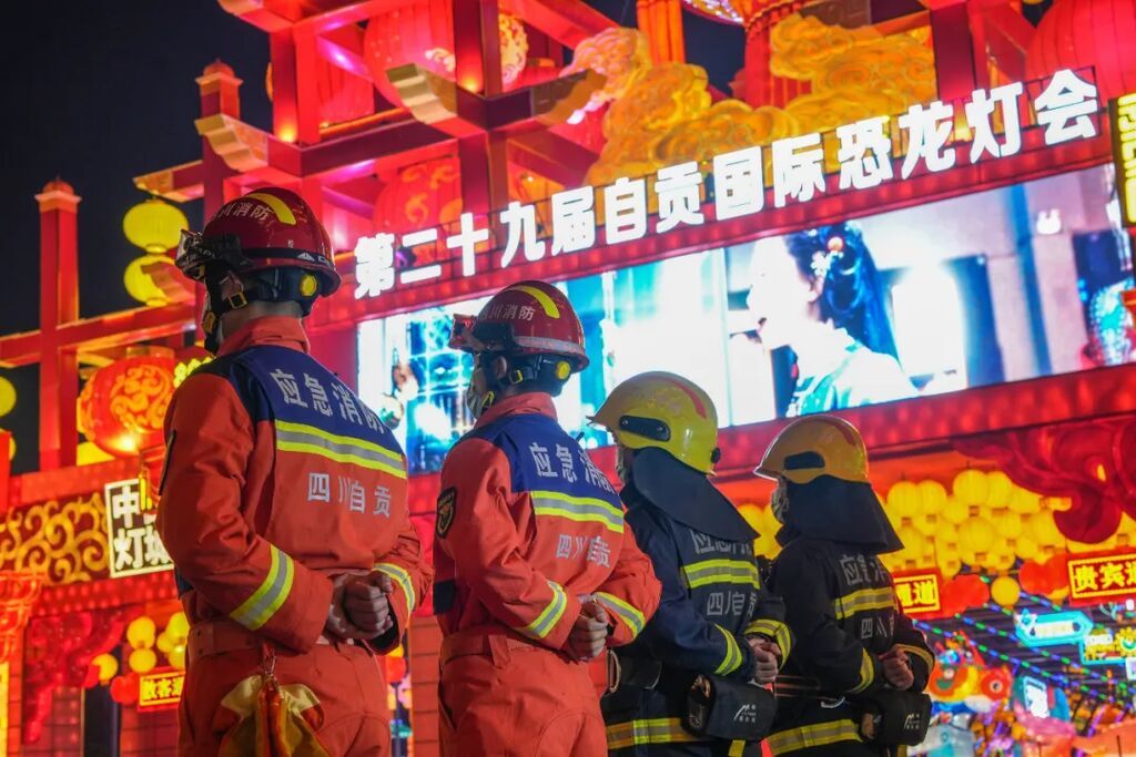 廣西推動(dòng)完善建設(shè)工程消防設(shè)計(jì)審查驗(yàn)收違法違規(guī)治理協(xié)作機(jī)制(圖1)