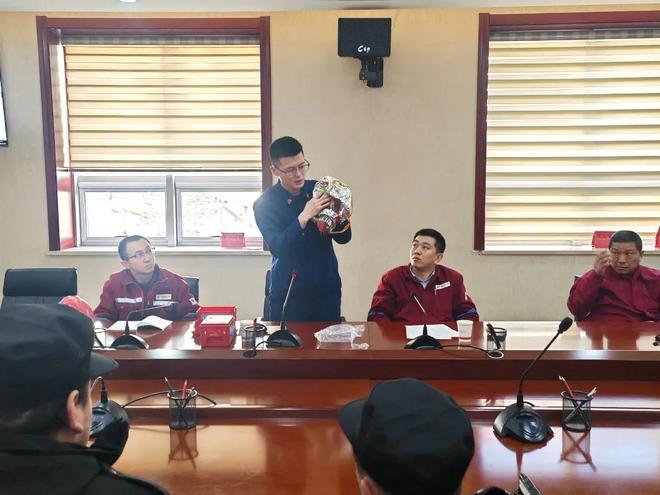 干貨滿滿精彩紛呈呂梁消防“敲門”入企業(yè)上好冬季安全課！(圖6)
