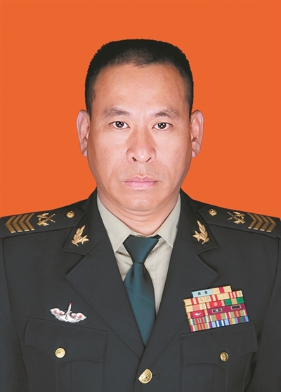 全國(guó)敬業(yè)奉獻(xiàn)模范候選人(圖31)