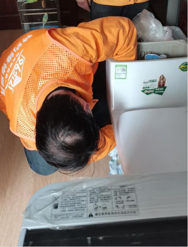 試點(diǎn)維修資金使用年度計(jì)劃、提供公開透明的維修服務(wù)……上海何以讓陽(yáng)光透亮物業(yè)治理各環(huán)節(jié)？(圖4)