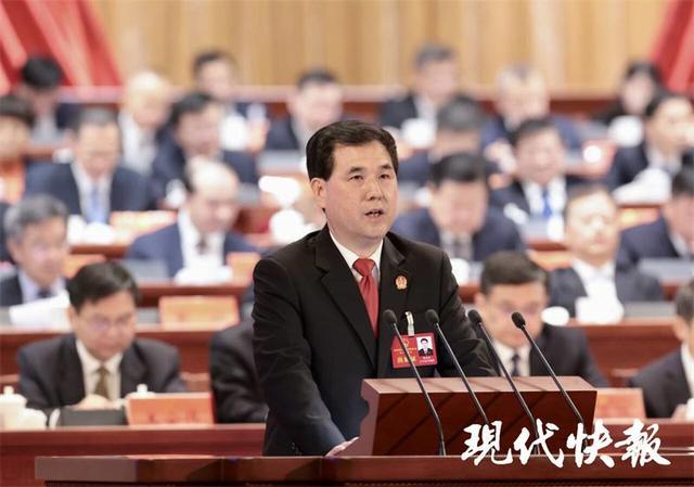 2024年南京法院辦結(jié)案件31萬(wàn)多件打擊緬北等地電詐寫(xiě)入“兩院”報(bào)告(圖2)