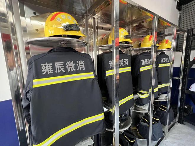 閔行這個(gè)園區(qū)有了消防站還配了專業(yè)消防車……(圖3)